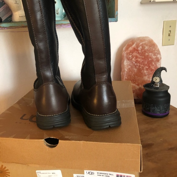 “Brooks” tall UGGS - Picture 3 of 8